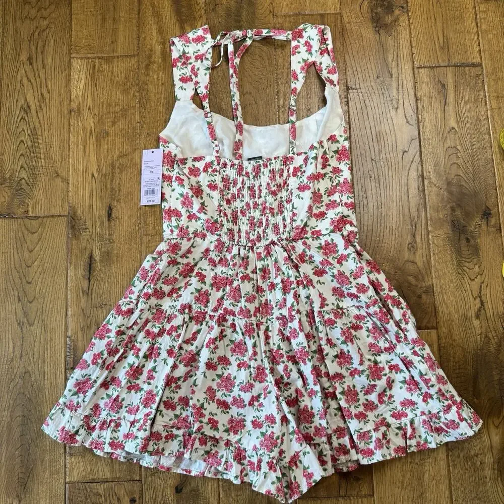 NWT Wild Fable Button-Front Tiered Romper White Floral Women's Sz XS - Picture 6 of 7